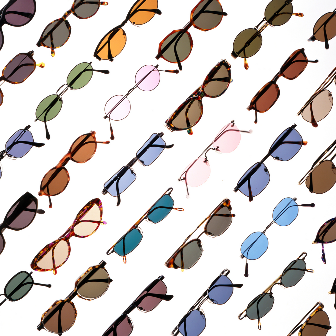 THE ART OF CRAFTSMANSHIP IN EYEWEAR